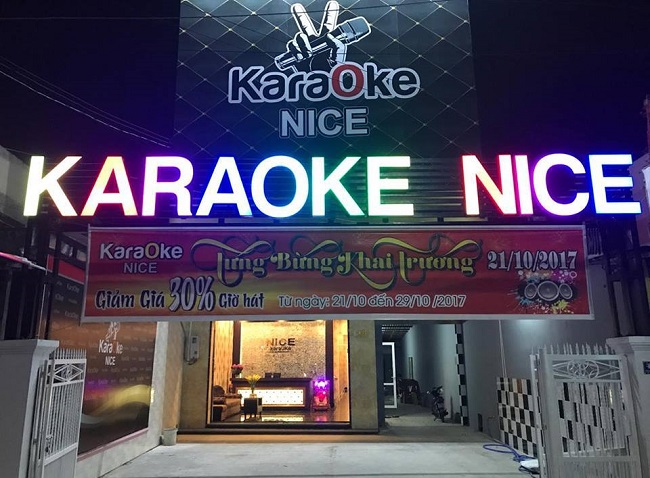 bảng hiệu karaoke đẹp