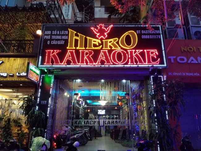 vai trò của bảng hiệu karaoke