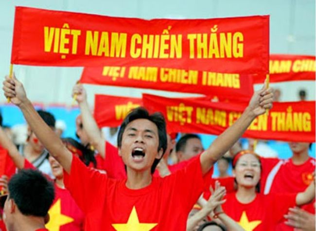 Băng rôn cổ vũ bóng đá đôi tuyển Việt Nam