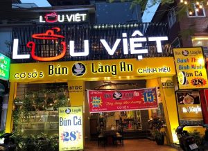 biển quảng cáo chữ nổi