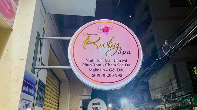 biển vẫy spa tròn