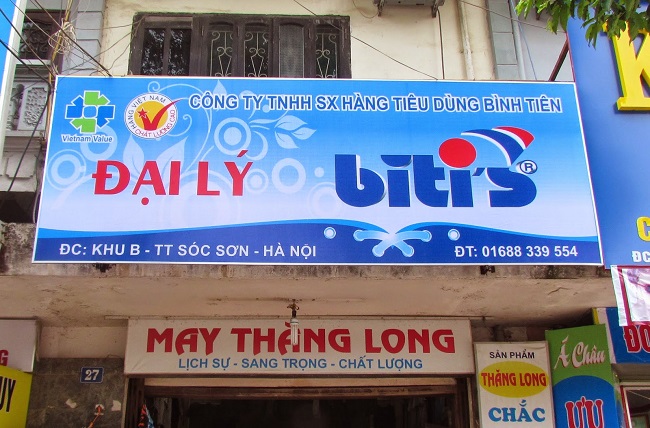Biển bạt khung sắt
