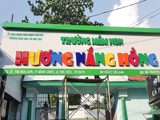 bảng hiệu alu chữ nổi mầm non