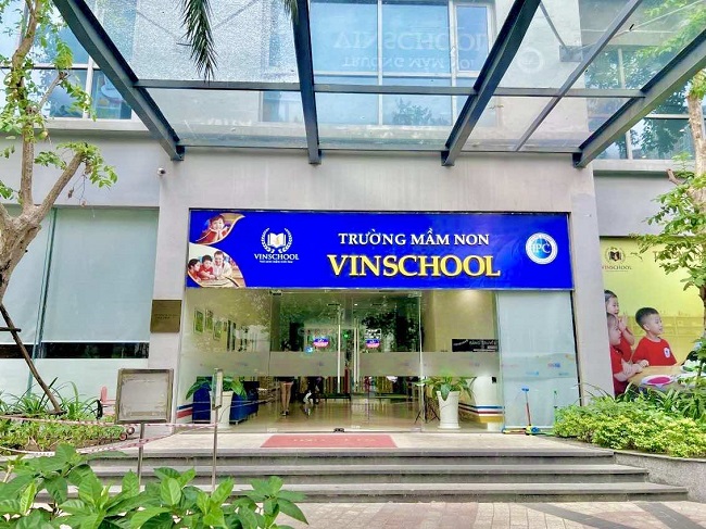 bảng hiệu mầm non đẹp 1