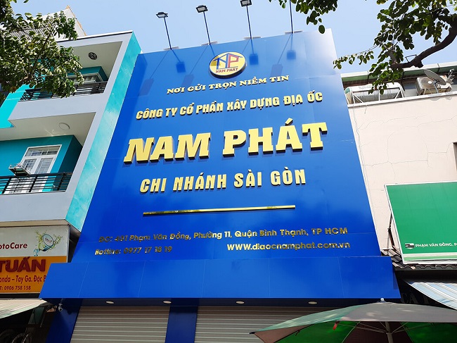 bảng hiệu dọc alu